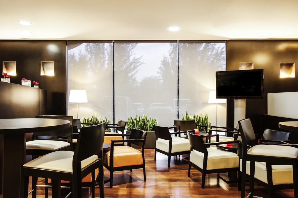 Ibis Barcelona 2*