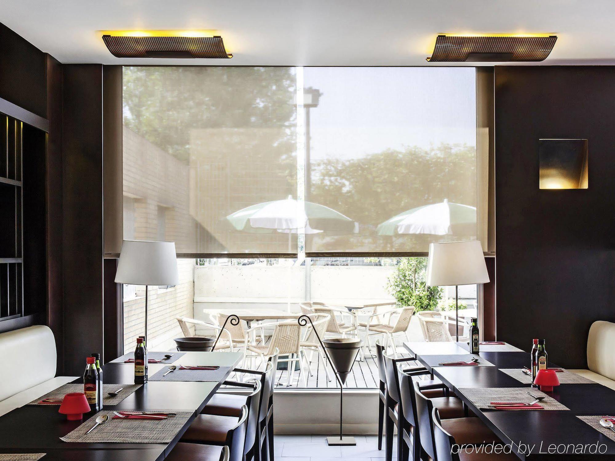 Ibis Barcelona 2*